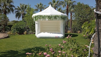 Aluguer de Insuflável Branco | Oficina de Sonhos - Animação e Produção de Eventos Algarve
